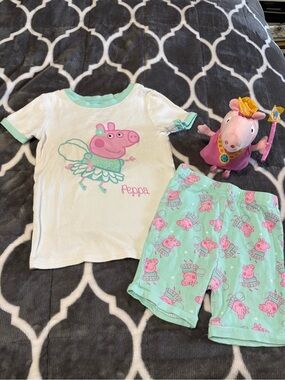 Peppa Pig Mint, White & Pink Pajama Set and TY Peppa Princess Stuffy Bundle